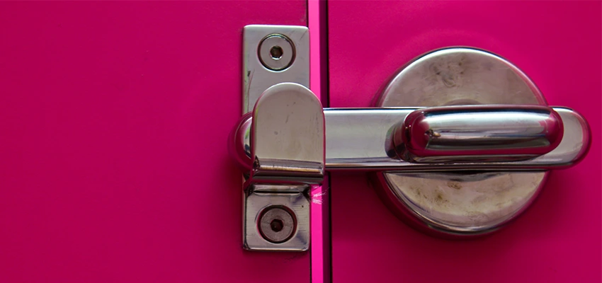 Childproof Gate Lock in Santa Clarita, California
