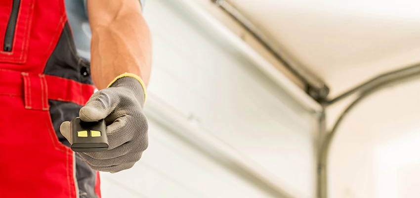 Residential Garage Door Security in Santa Clarita, California